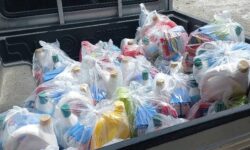 اهدای 100 بسته بهداشتی به نیازمندان رودانی