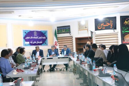کتابخانه، انسان ساز است و انسانهای فرهیخته و با فرهنگ باعث سازندگی جامعه می شوند