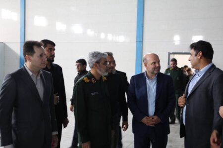 کارخانه تولید آب آشامیدنی با سرمایه‌گذاری ۲۰۰ میلیارد تومان در شهرک صنعتی گمبرون هرمزگان افتتاح شد