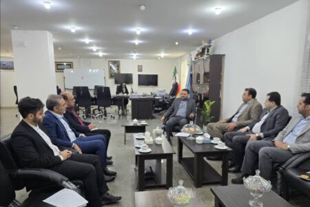 تشکیل كارگروه حقوقی و قضايی رفع موانع توليد در  دادسرای بندرعباس