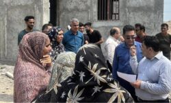 حضور نماینده استاندار هرمزگان در لارک؛ بررسی میدانی پروژه‌ها در هفته دولت