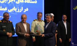 تقدیر استاندار هرمزگان از مهدی نوبانی شهردار بندرعباس در جشنواره شهید رجایی