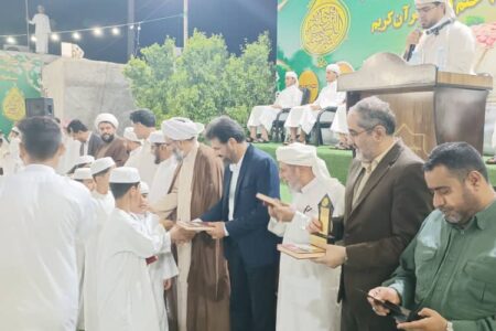هفدهمین مراسم تجلیل از حافظان قرآن در شهر رمکان برگزار شد