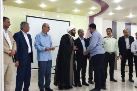 مراسم تجلیل از بهورزان شهرستان خمیر برگزار شد