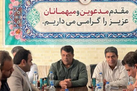 معاون استاندار و فرماندار ویژه میناب: بازسازی بیش از ۱۰۰ روستا در شهرستان در دستور کار قرار دارد
