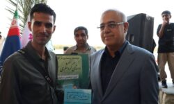 رونمایی از کتاب «روستای گردشگری سهیلی» با حضور معاون رئیس‌جمهور و استاندار هرمزگان