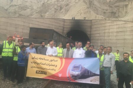 برگزاری مانور سانحه ریلی و عملیات امداد و نجات در بندرعباس