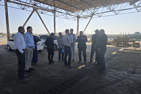 بازدید رئیس دادگستری شهرستان و بخشدار بخش بمانی از اسکله بندر کوهستک