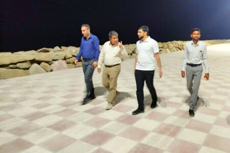 بازدید معاون هماهنگی امور عمرانی استانداری هرمزگان از پروژه‌های عمرانی شهر بندر کوهستک