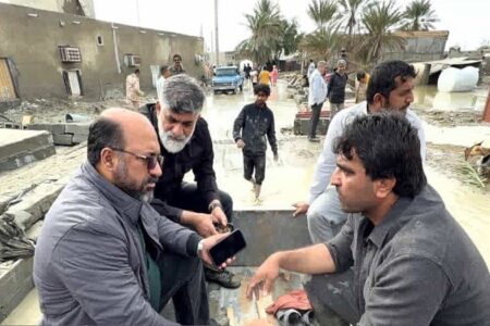 بسیج همگانی برای بازسازی روستای سیل زده « مهرگی» سیریک