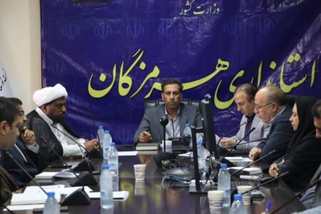 تاکید معاون استاندار هرمزگان بر استقرار ادارات دولتی در سیریک و بشاگرد