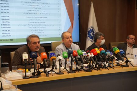 صدور چهار هزار کارت بازرگانی در هرمزگان؛ اتاق بازرگانی پیشتاز حمایت از تجار و صنایع