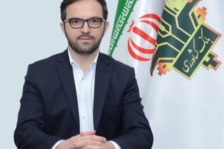 دکتر وهب متقی‌نیا: ۶۰ درصد تسهیلات بخش کشاورزی کشور توسط بانک کشاورزی پرداخت می‌شود/ استفاده از ابزارهای نوین تأمین مالی برای حمایت از تولیدکنندگان