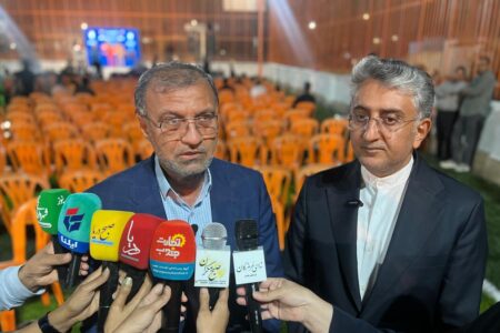 زمین ورزشی ششصد دستگاه بندرعباس بهسازی،و افتتاح شد