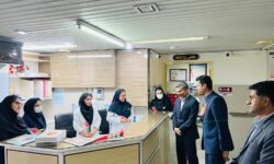 تجلیل فرماندار پارسیان از تلاشگران عرصه مامایی(فرشتگان سلامت مادران و نوزادان) در بیمارستان رستمانی