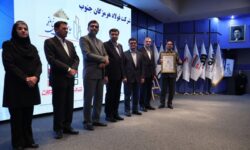 فولاد هرمزگان موفق به کسب تندیس سیمین شد