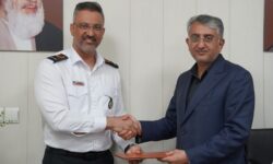 شهردار بندرعباس از رئیس و کارکنان سازمان آتشنشانی تقدیر کرد