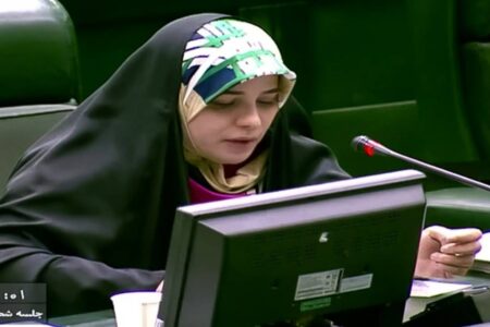 خط ریلی بندرعباس تا ساعاتی دیگر به مدار بازمی‌گردد/ پیگیر تسریع در بازسازی مسیر آسیب‌دیده هستیم