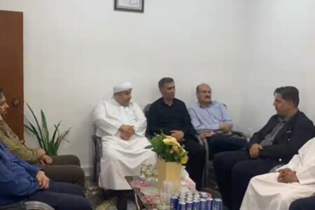تجلی وحدت اسلامی در سالروز نخستین نماز جمعه انقلاب؛ دیدار شهردار بندرلنگه با امام جمعه اهل سنت