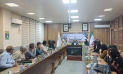 شعر، زبان مشترک همدلی؛ محفل «شعر وحدت» در بندرعباس برگزار شد