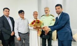 دیدار فرماندار پارسیان و اعضای شورای اداری با خانواده شهید ماجدی
