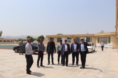 بازدید میدانی فرماندار بندرعباس از مراکز آموزشی بخش فین در آستانه آغاز سال تحصیلی