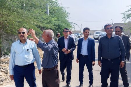 بررسی میدانی مسائل زیرساختی جاسک با حضور نماینده مجلس و مدیران کل استانداری هرمزگان