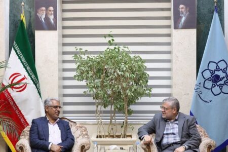 تفاهم‌نامه همکاری فرهنگی و مدیریتی میان شهرداری‌های مشهد و میناب در دستور کار قرار گرفت